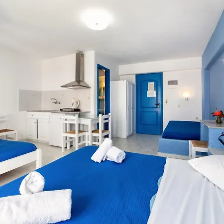 Aparthotel Stratos & 4*