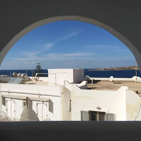 Stratos & Aparthotel Parikia (Paros)