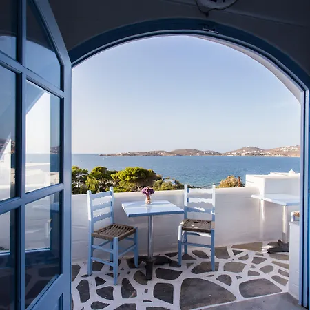 Stratos & Aparthotel Parikia (Paros)