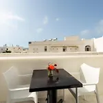 Ξενοδοχείο με διαμερίσματα Stratos &