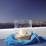 Ξενοδοχείο με διαμερίσματα Stratos & 4*