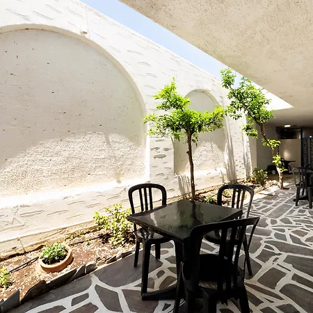 Aparthotel Stratos & Paro