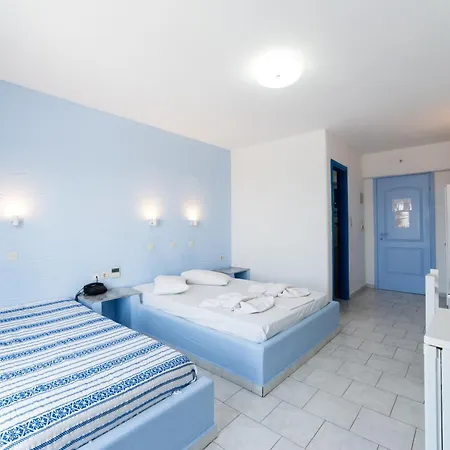 Aparthotel Stratos & 4*