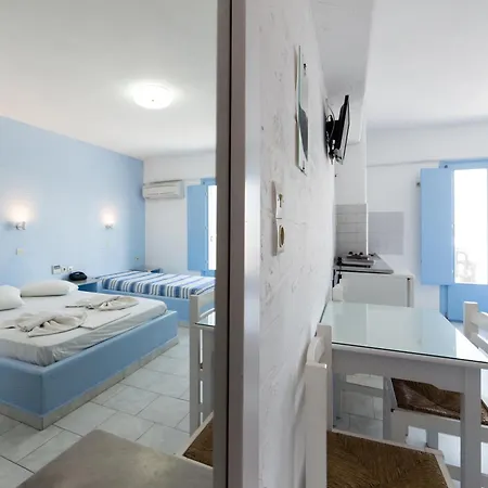 Stratos & Aparthotel 4*