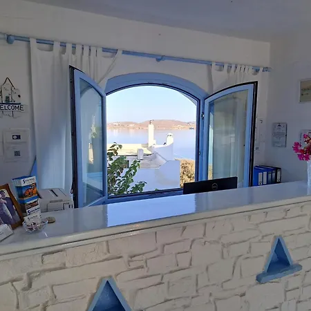 Apart-hotel Stratos & 3*