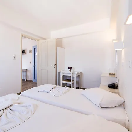 Aparthotel Stratos & Paro