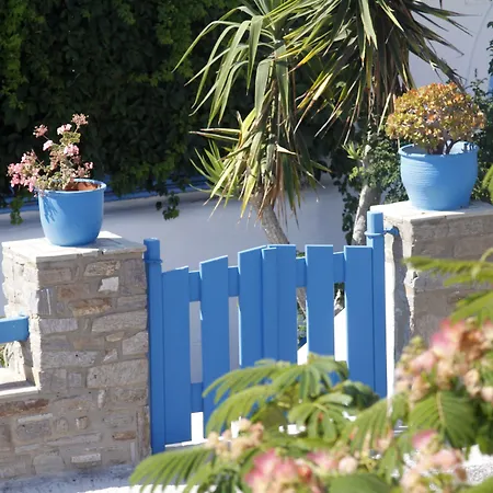 Stratos & Aparthotel 4*