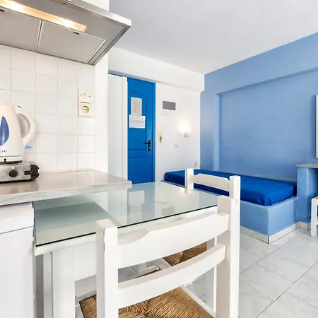 Aparthotel Stratos & 4*