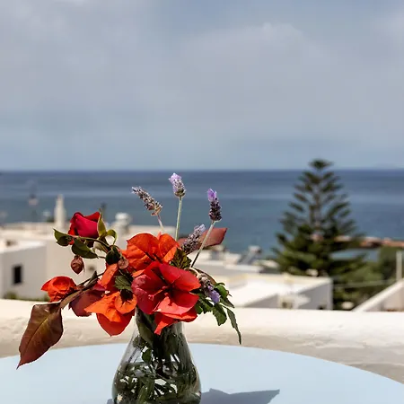 Stratos & Aparthotel