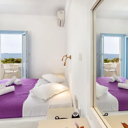 Stratos & Aparthotel 4*