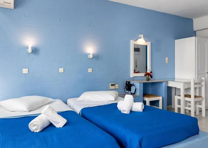 Stratos & Parikia (Paros)