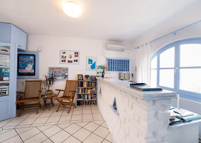 Aparthotel Stratos &