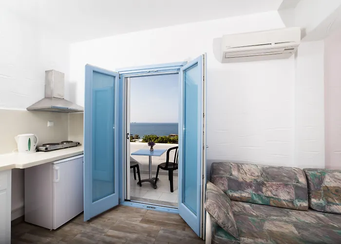 Stratos & Parikia (Paros)