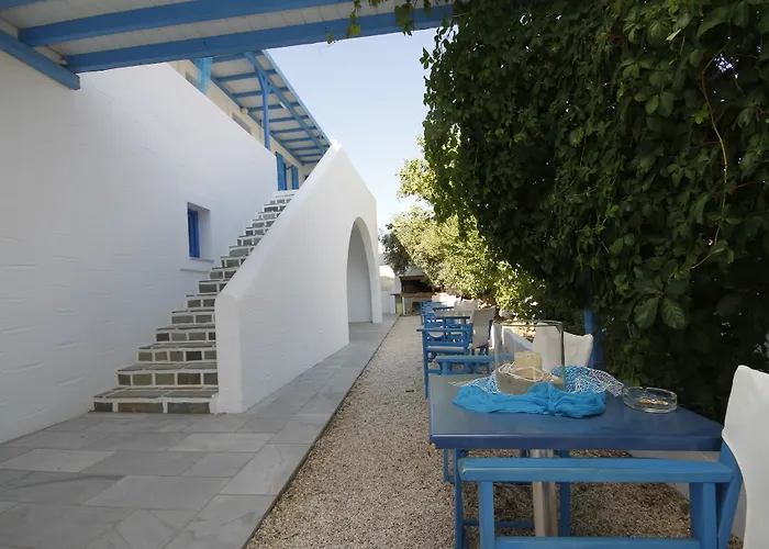 Aparthotel Stratos &